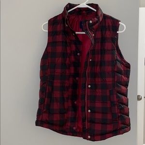 Gap puffy plaid vest